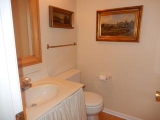 1321 Spalding Dr., Mundelein, IL 60060