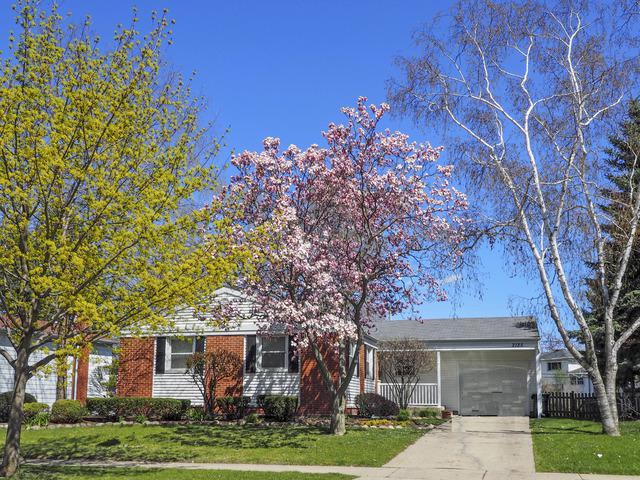2125 N Verde Dr., Arlington Heights, IL 60004