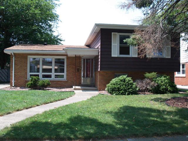 10120 Mulberry Ave., Oak Lawn, IL 60453