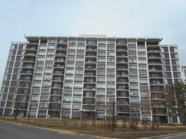 8809 W Golf Rd. #4C, Niles, IL 60714