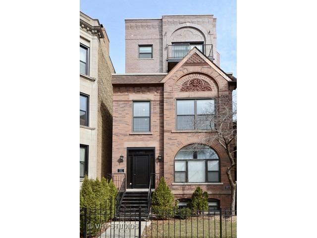 632 W Barry Ave. #2S, Chicago, IL 60657