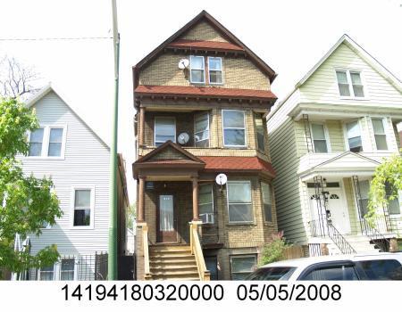 1930 W Henderson St., Chicago, IL 60657