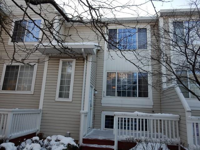 313 Windcrest Ct., Bolingbrook, IL 60440