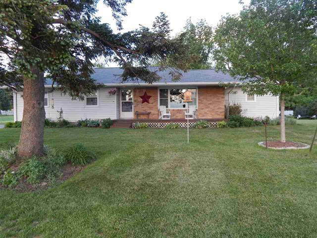 2946 E Locust St., Seward, IL 61077