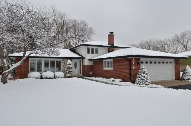 10649 S Michael Dr., Palos Hills, IL 60465