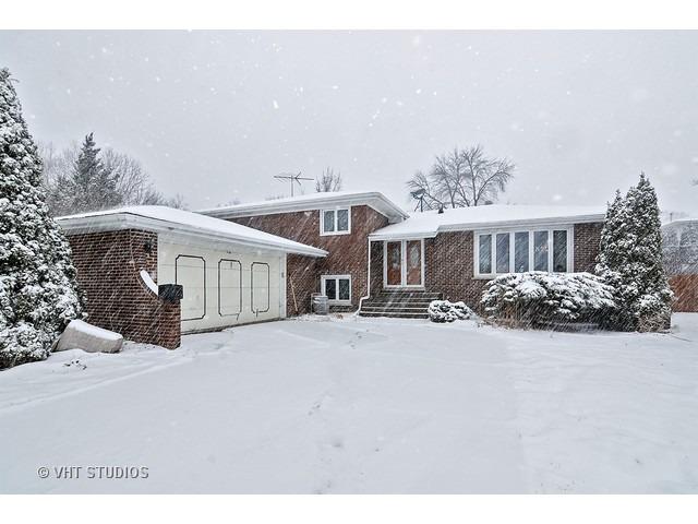 8844 W 99th St., Palos Hills, IL 60465