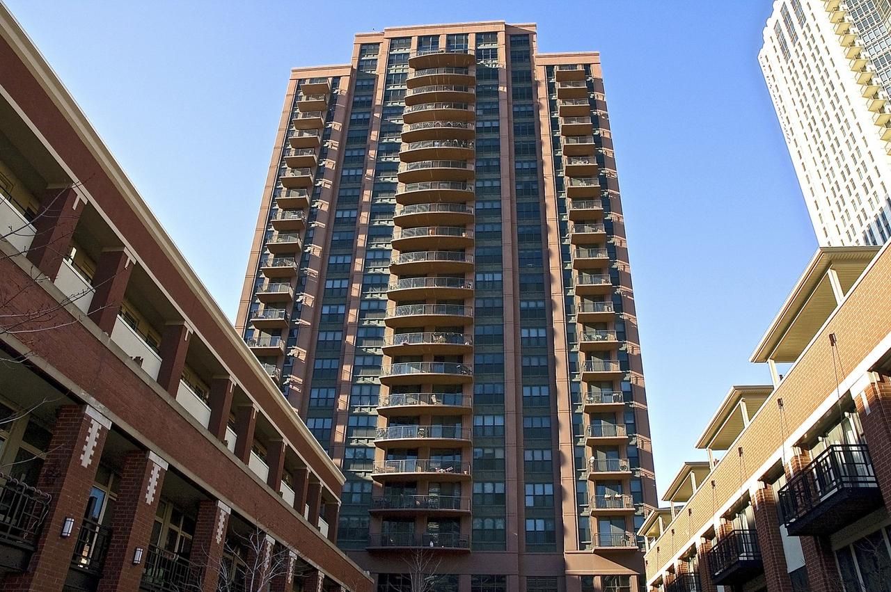 324 N Jefferson St. #305, Chicago, IL 60661