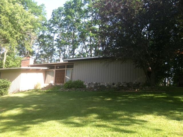 27009 W West Lake Shore Dr., Tower Lakes, IL 60010