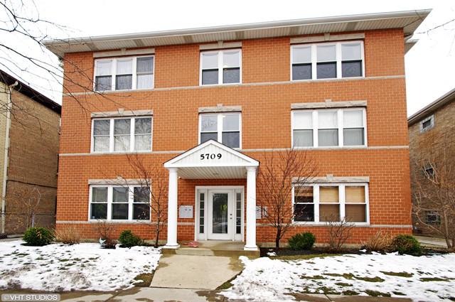 5709 W Lawrence Ave. #2E, Chicago, IL 60630