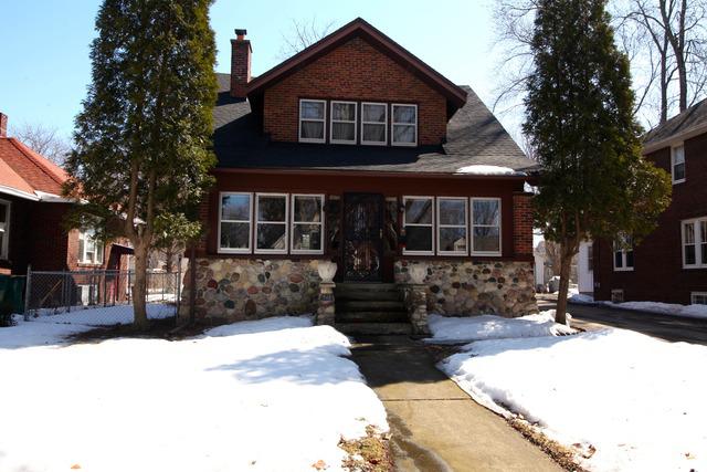 742 S 3rd St., Dekalb, IL 60115