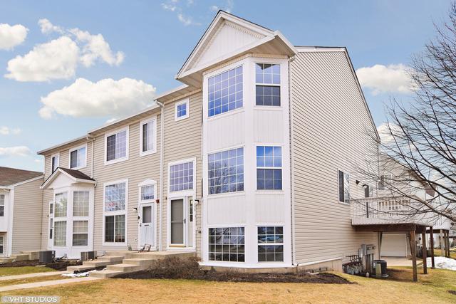 1208 Fox Hill Ln., North Aurora, IL 60542