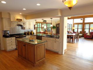 4N369 Foxfield Dr., St. Charles, IL 60175