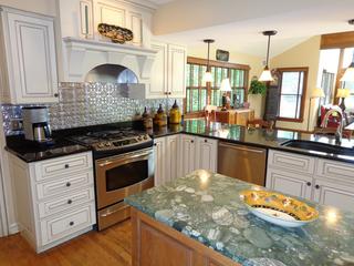 4N369 Foxfield Dr., St. Charles, IL 60175