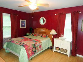 4N369 Foxfield Dr., St. Charles, IL 60175