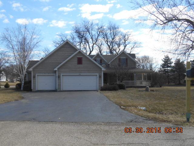 3518 Royal Woods Dr., Crystal Lake, IL 60014
