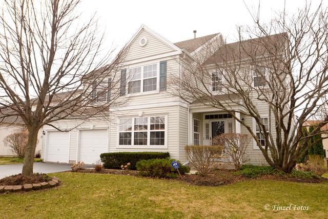 633 Lochwood Dr., Crystal Lake, IL 60012