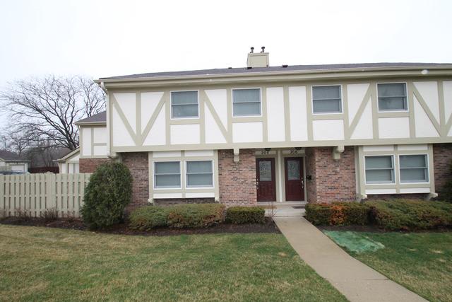 204 Queens Cove Ave., Barrington, IL 60010