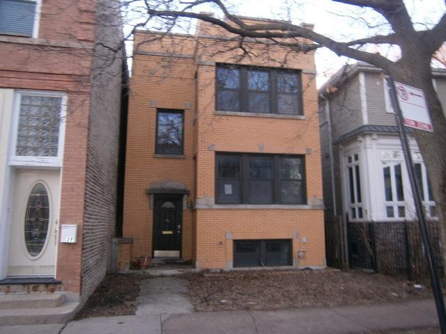 2156 W Barry Ave., Chicago, IL 60618
