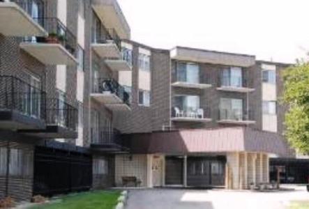 9840 S Pulaski Rd. #314, Oak Lawn, IL 60453