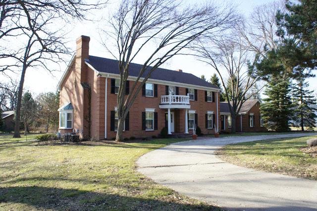 630 Kathryn Ct., Libertyville, IL 60048