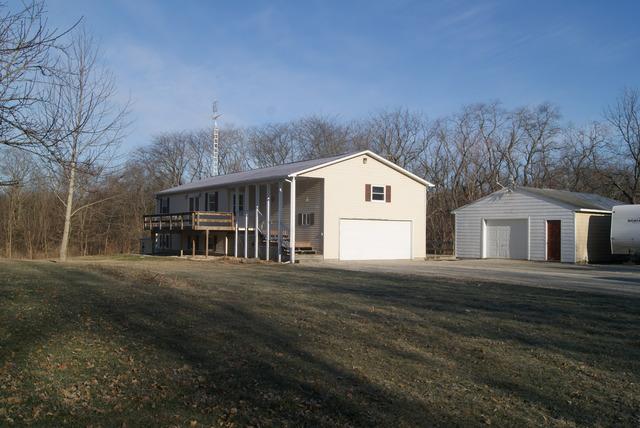 7511 2325 East St., Tiskilwa, IL 61368