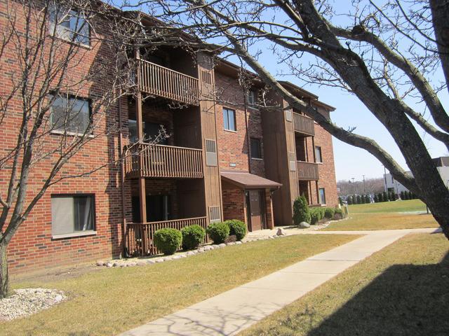 15805 Peggy Ln. #12, Oak Forest, IL 60452