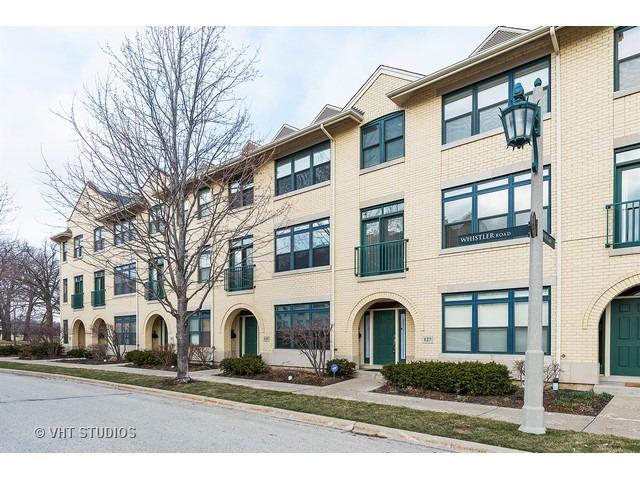127 Whistler Rd., Highland Park, IL 60035