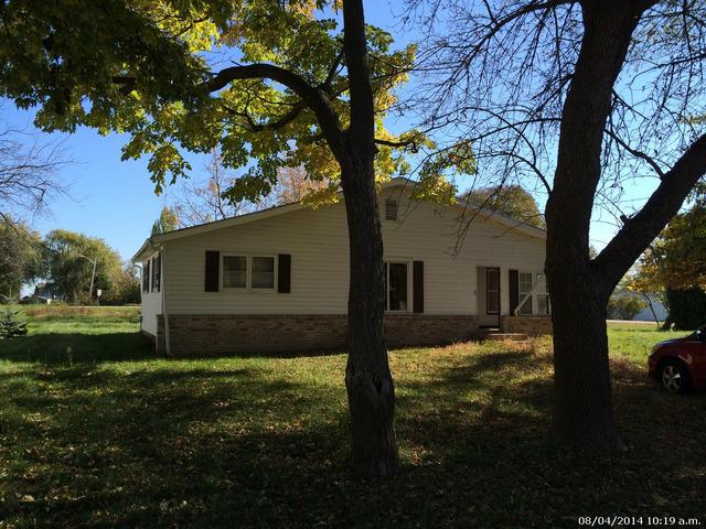 505 N Main Ave., Wyoming, IL 61491