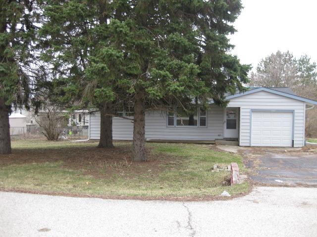 1007 W Meadowlark Dr., Mchenry, IL 60051
