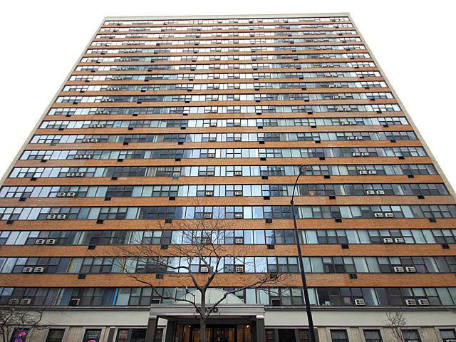 6030 N Sheridan Ave. #1011, Chicago, IL 60660