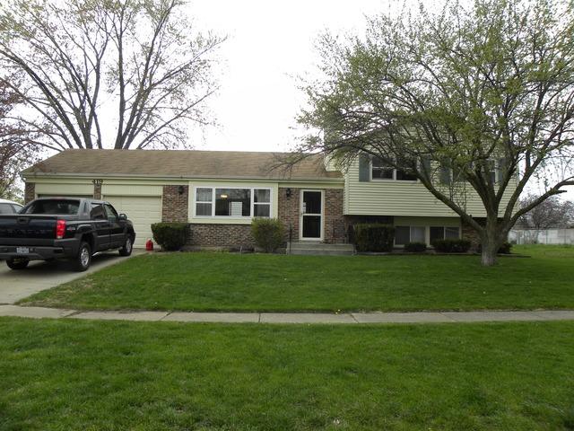 419 Kensington Dr., Mchenry, IL 60050