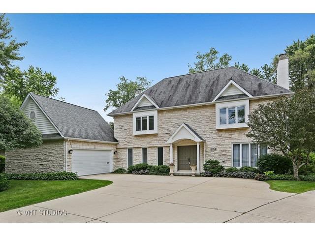 251 Sheffield Ln., Glen Ellyn, IL 60137