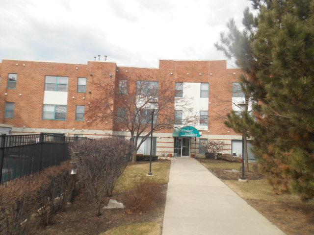 3265 Kirchoff Rd. #226, Rolling Meadows, IL 60008