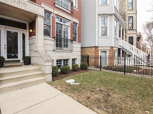 3316 N Kenmore Ave. #1, Chicago, IL 60657