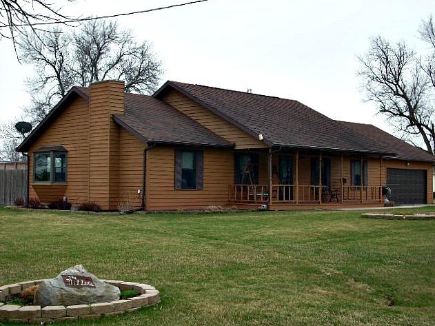18330 E 2150 North Rd., Pontiac, IL 61764