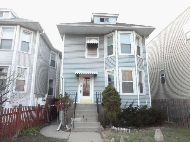 7252 N Rogers Ave., Chicago, IL 60645