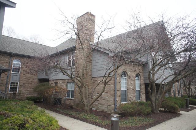 35 Foxcroft Rd. #127, Naperville, IL 60565