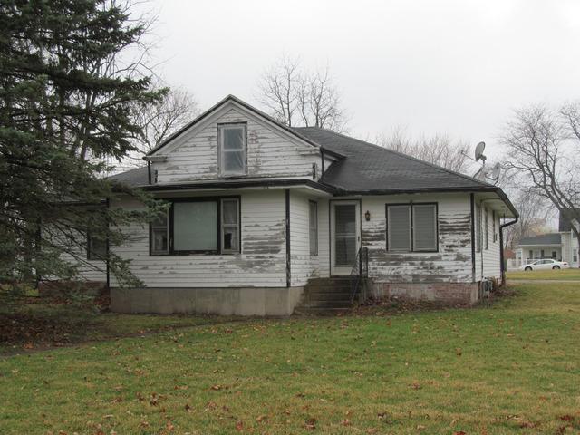 402 S. Main St., Lamoille, IL 61330