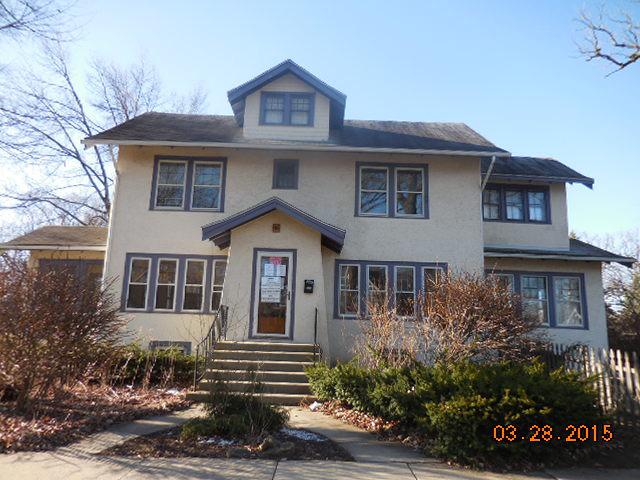 901 Gregory Ave., Wilmette, IL 60091