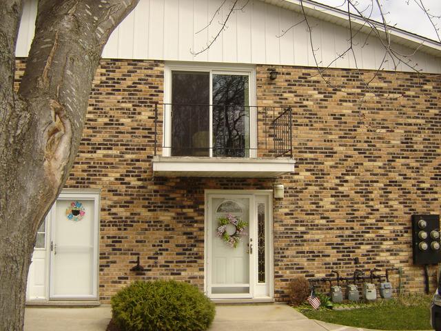 1909 Rosewood Ct. #3A, Darien, IL 60561
