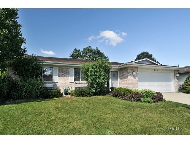 6912 Prairieview Ave., Woodridge, IL 60517