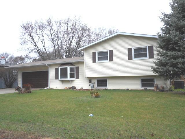 2720 Myang Ave., Mchenry, IL 60050