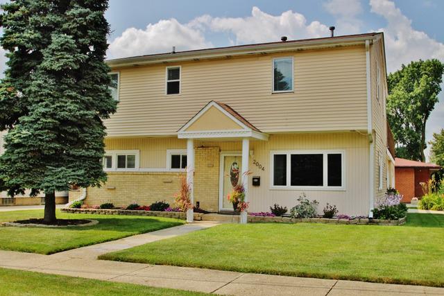 2004 Birch St., Des Plaines, IL 60018