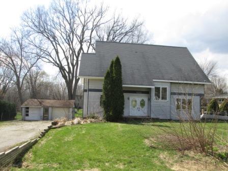 1016 Division St., Barrington, IL 60010