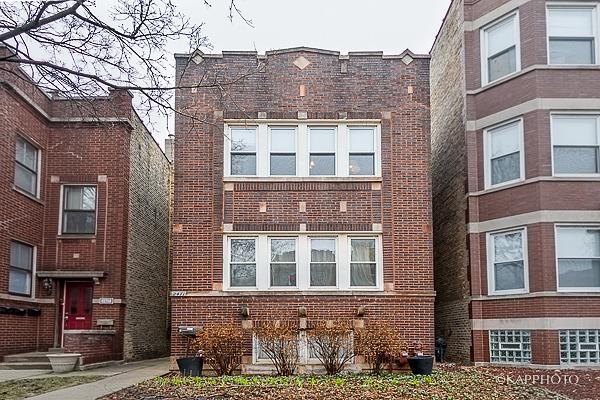 2471 W Pensacola Ave., Chicago, IL 60618