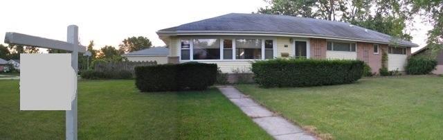 295 Payson St., Hoffman Estates, IL 60169