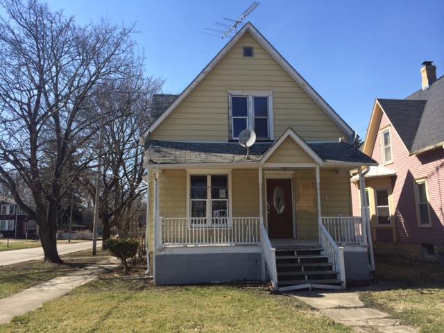 231 S 9th St., Dekalb, IL 60115