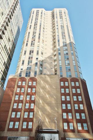 645 N Kingsbury St. #1201, Chicago, IL 60610
