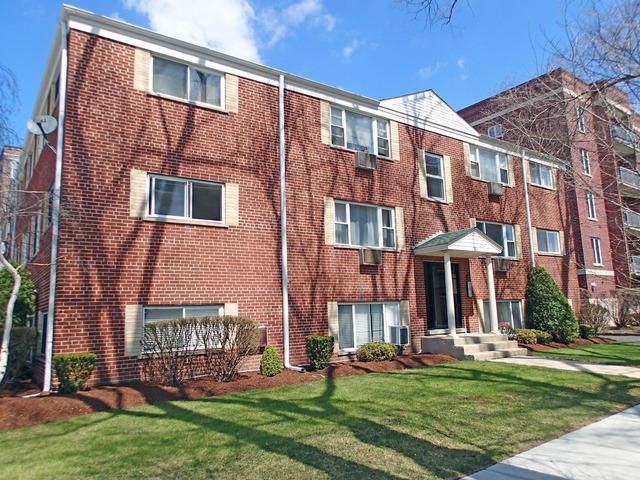 1312 Perry St. #A, Des Plaines, IL 60016