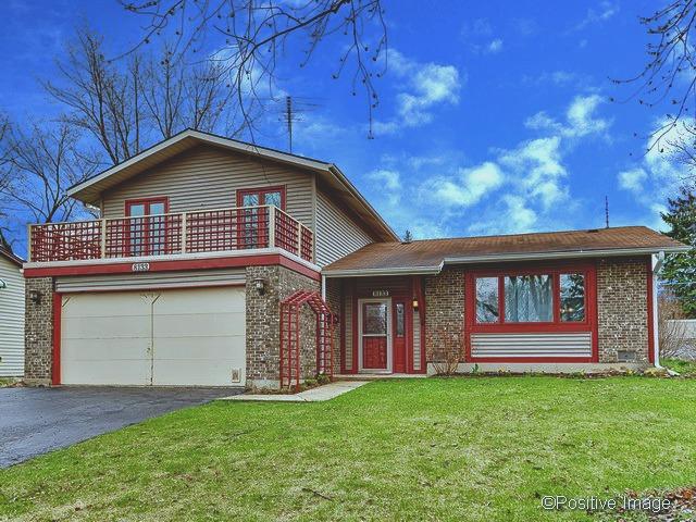 8133 Carolwood Ln., Woodridge, IL 60517